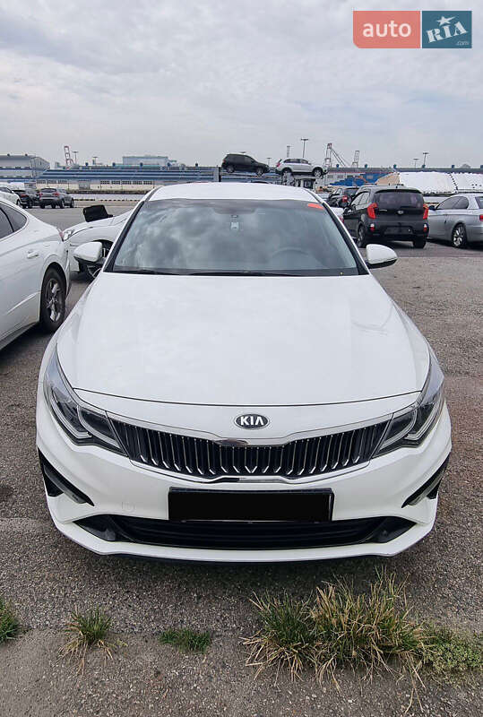 Седан Kia K5 2018 в Киеве фото Седан Kia K5 2018 в Киеве