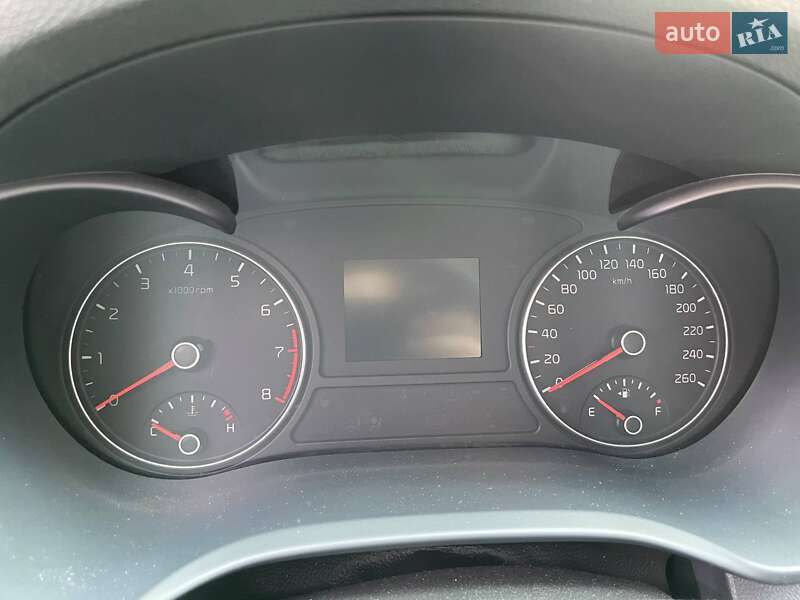 Седан Kia K5 2016 в Києві фото 19 Седан Kia K5 2016 в Києві