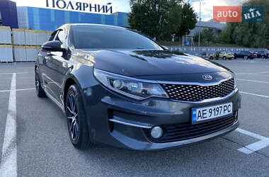 Седан Kia K5 2016 в Києві