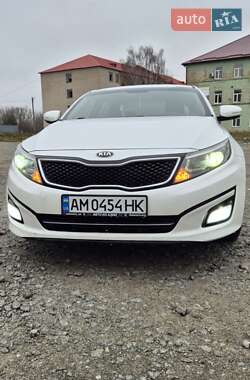 Седан Kia K5 2014 в Бердичеві