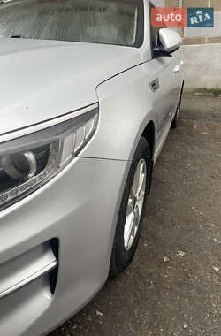 Седан Kia K5 2016 в Харькове