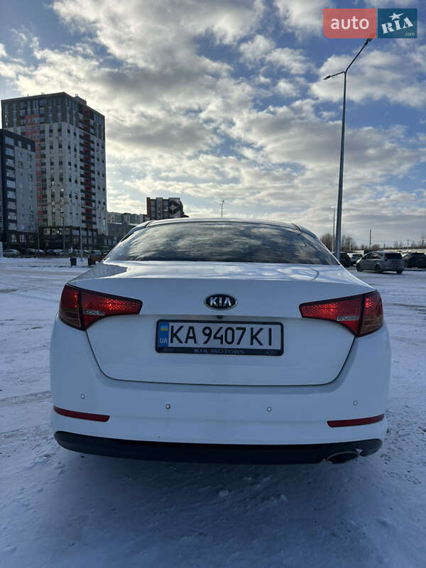 Седан Kia K5 2013 в Києві