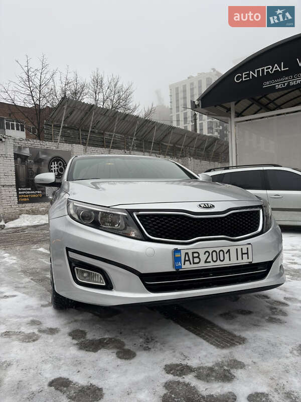 Седан Kia K5 2013 в Вінниці