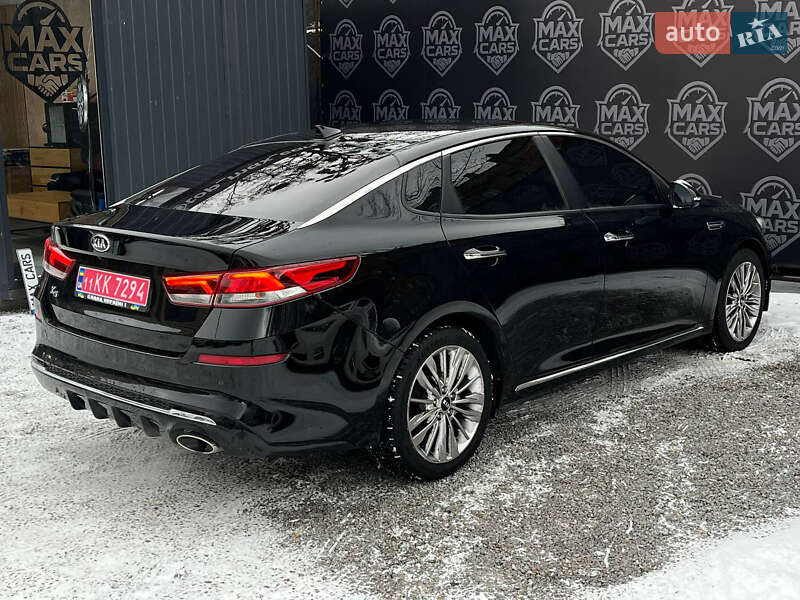 Седан Kia K5 2018 в Киеве