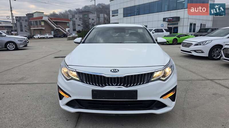 Седан Kia K5 2018 в Києві