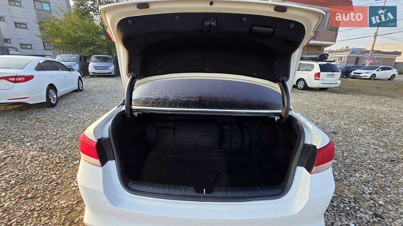 Седан Kia K5 2018 в Києві