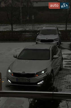 Седан Kia K5 2011 в Одесі
