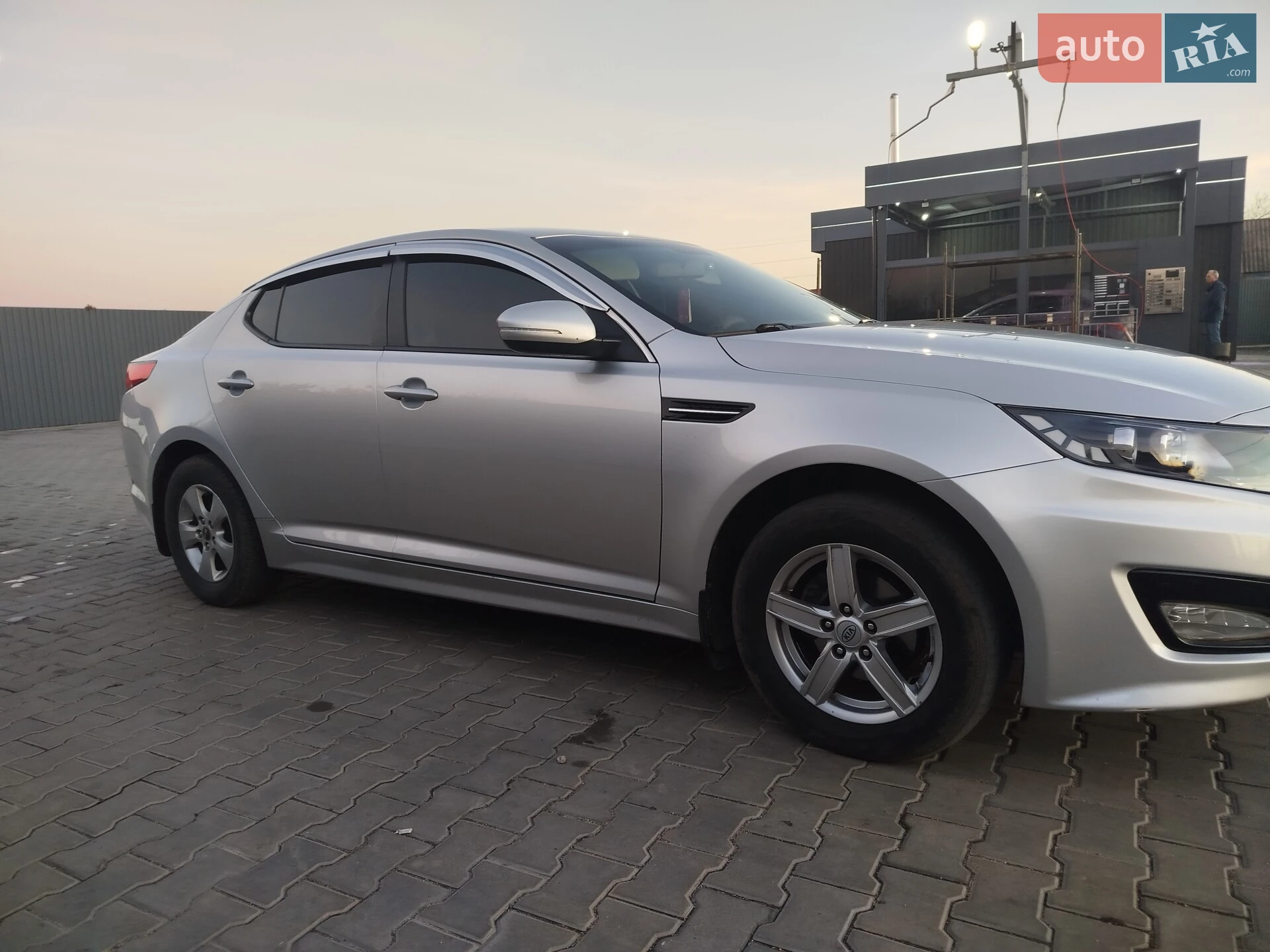 2012 Kia K5 - мініатюра 4
