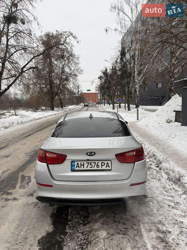 Седан Kia K5 2013 в Києві