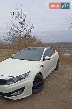Седан Kia K5 2012 в Запорожье