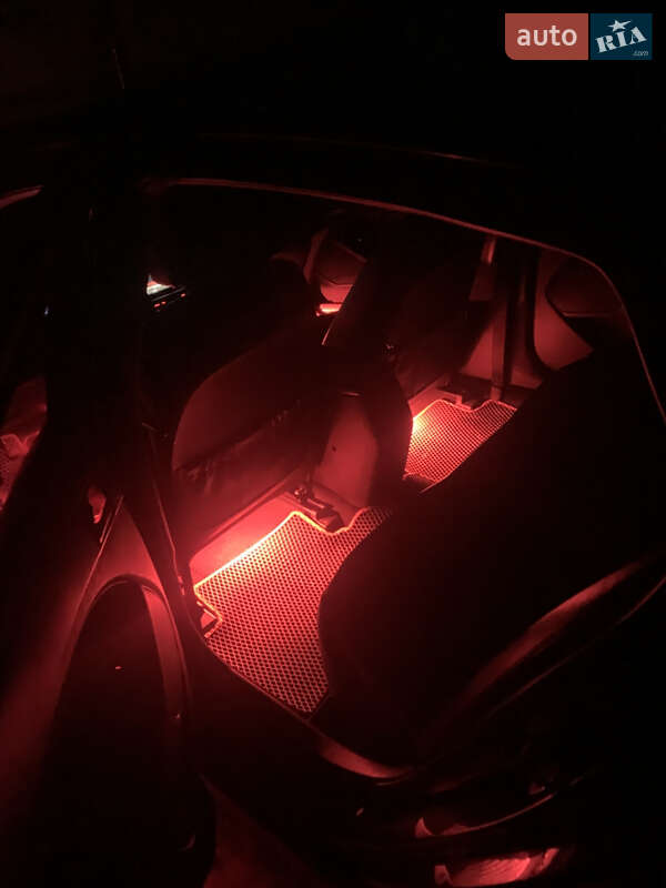 Седан Kia K5 2014 в Києві фото 37 Седан Kia K5 2014 в Києві