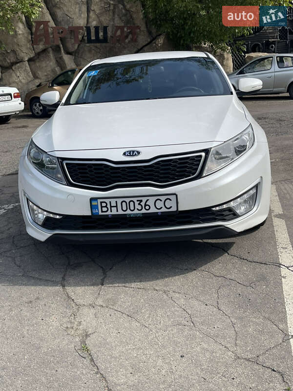 Kia K5 2012