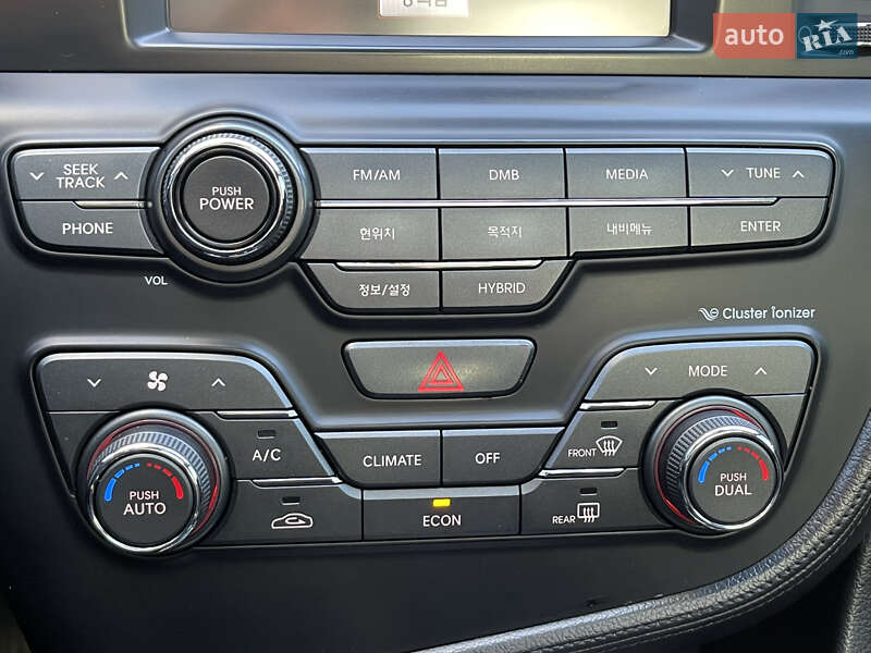 Седан Kia K5 2011 в Киеве