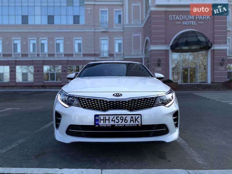 Седан Kia K5 2017 в Одесі