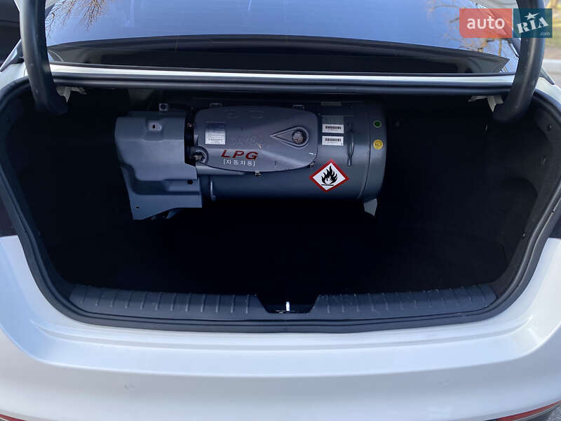 Седан Kia K5 2017 в Одесі