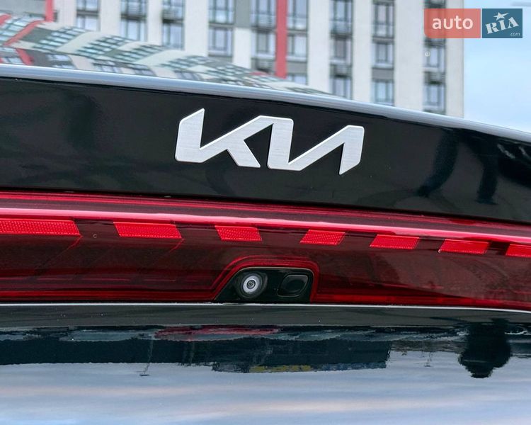Седан Kia K5 2021 в Киеве