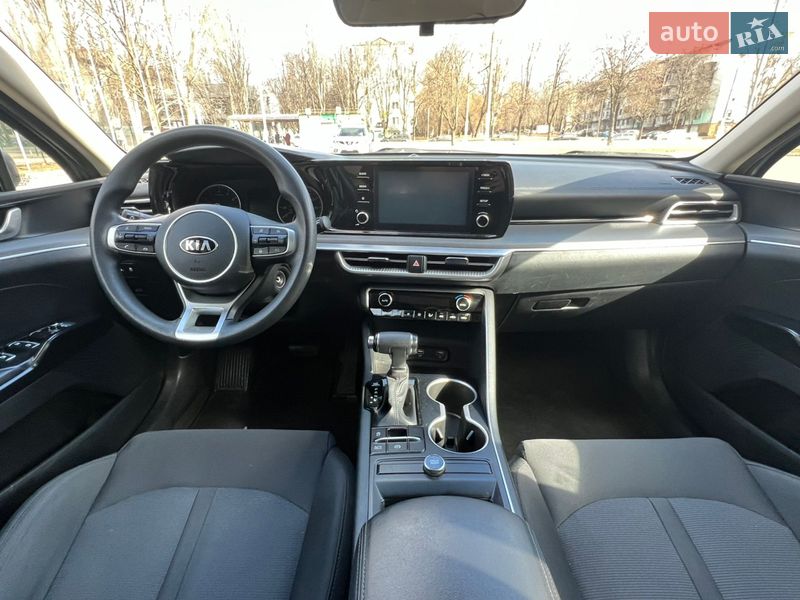 Седан Kia K5 2020 в Запорожье