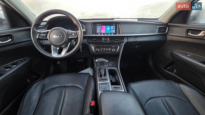 Седан Kia K5 2018 в Києві