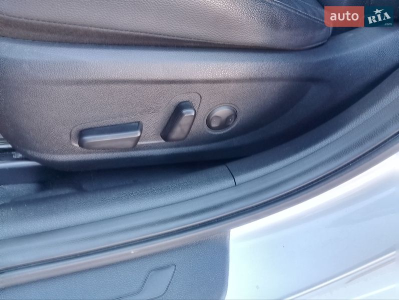 Седан Kia K5 2018 в Киеве