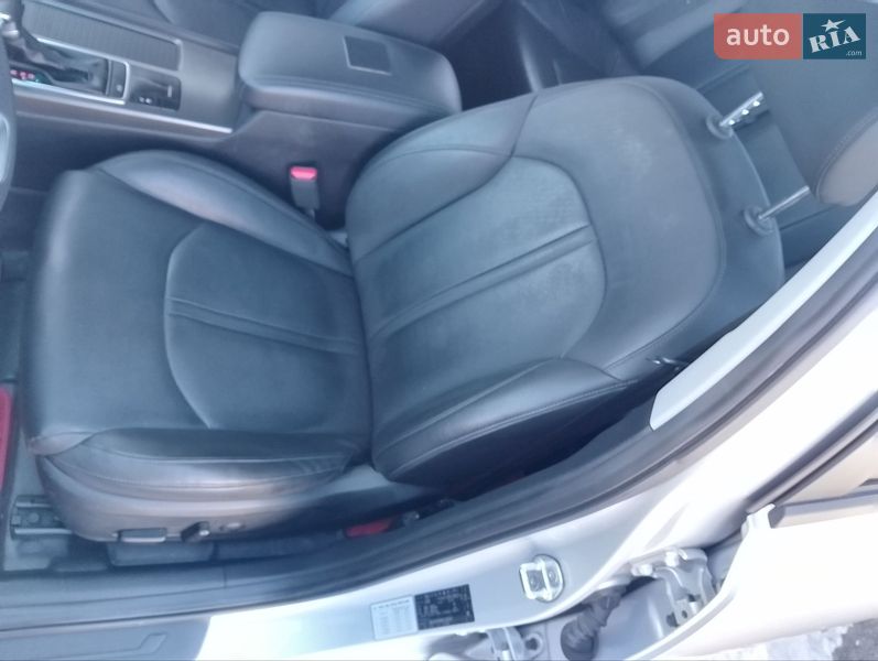 Седан Kia K5 2018 в Киеве