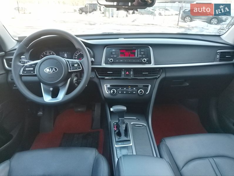 Седан Kia K5 2018 в Киеве