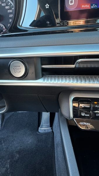 Седан Kia K5 2021 в Киеве