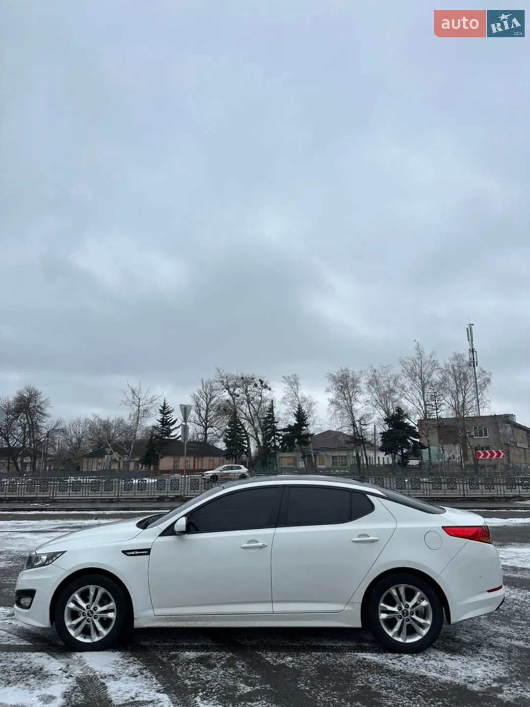 2011 Kia K5 - мініатюра 3