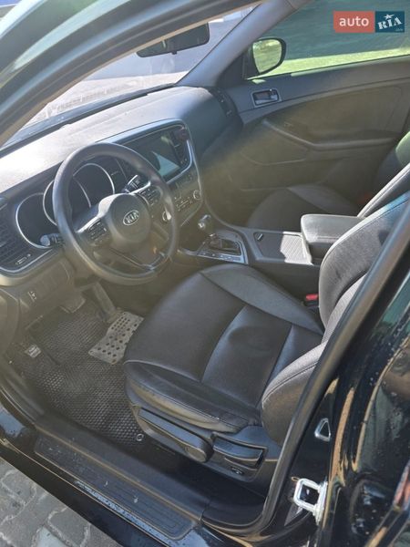 Седан Kia K5 2014 в Ірпені