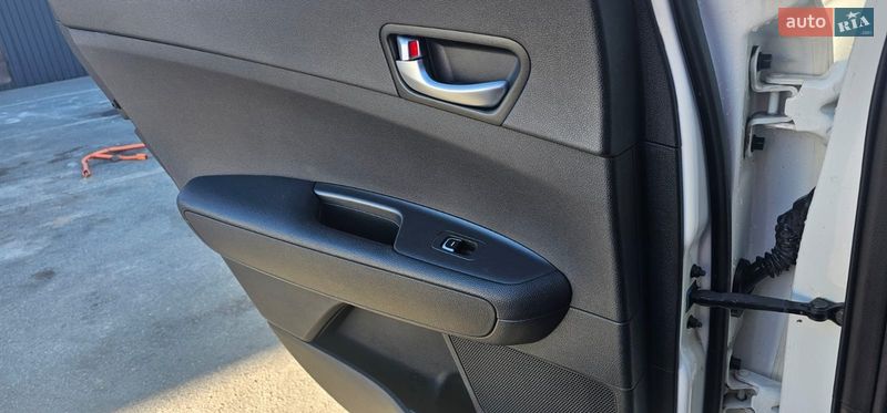 Седан Kia K5 2017 в Киеве