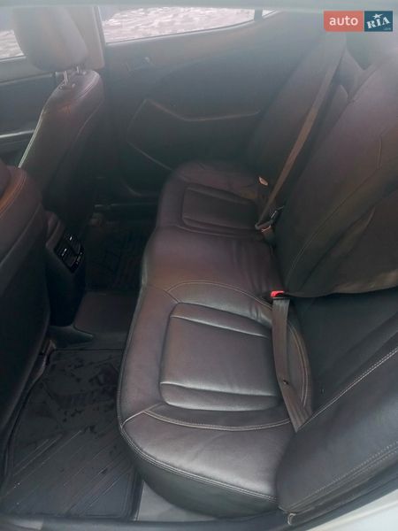 Седан Kia K5 2012 в Николаеве