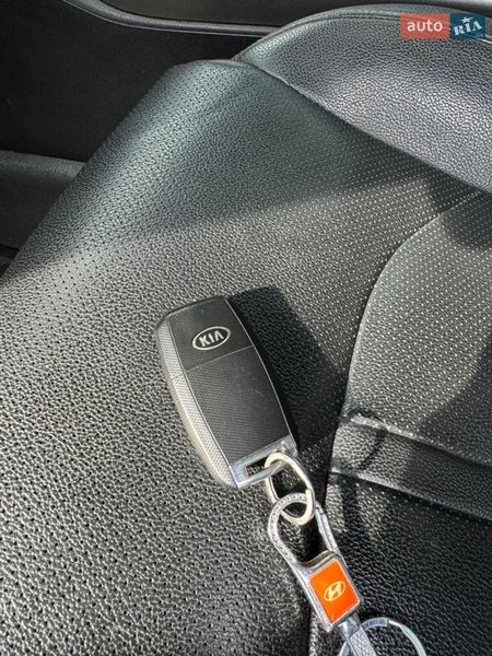 Седан Kia K5 2017 в Одесі