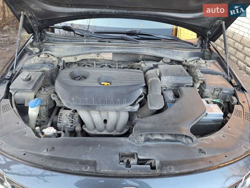 Седан Kia K5 2017 в Белой Церкви