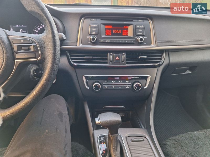 Седан Kia K5 2017 в Белой Церкви