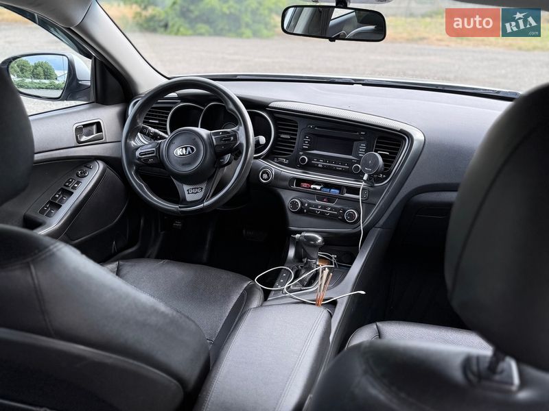 Седан Kia K5 2014 в Киеве