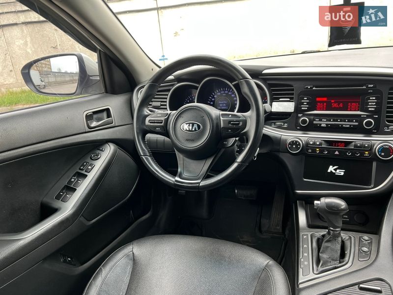Седан Kia K5 2014 в Киеве