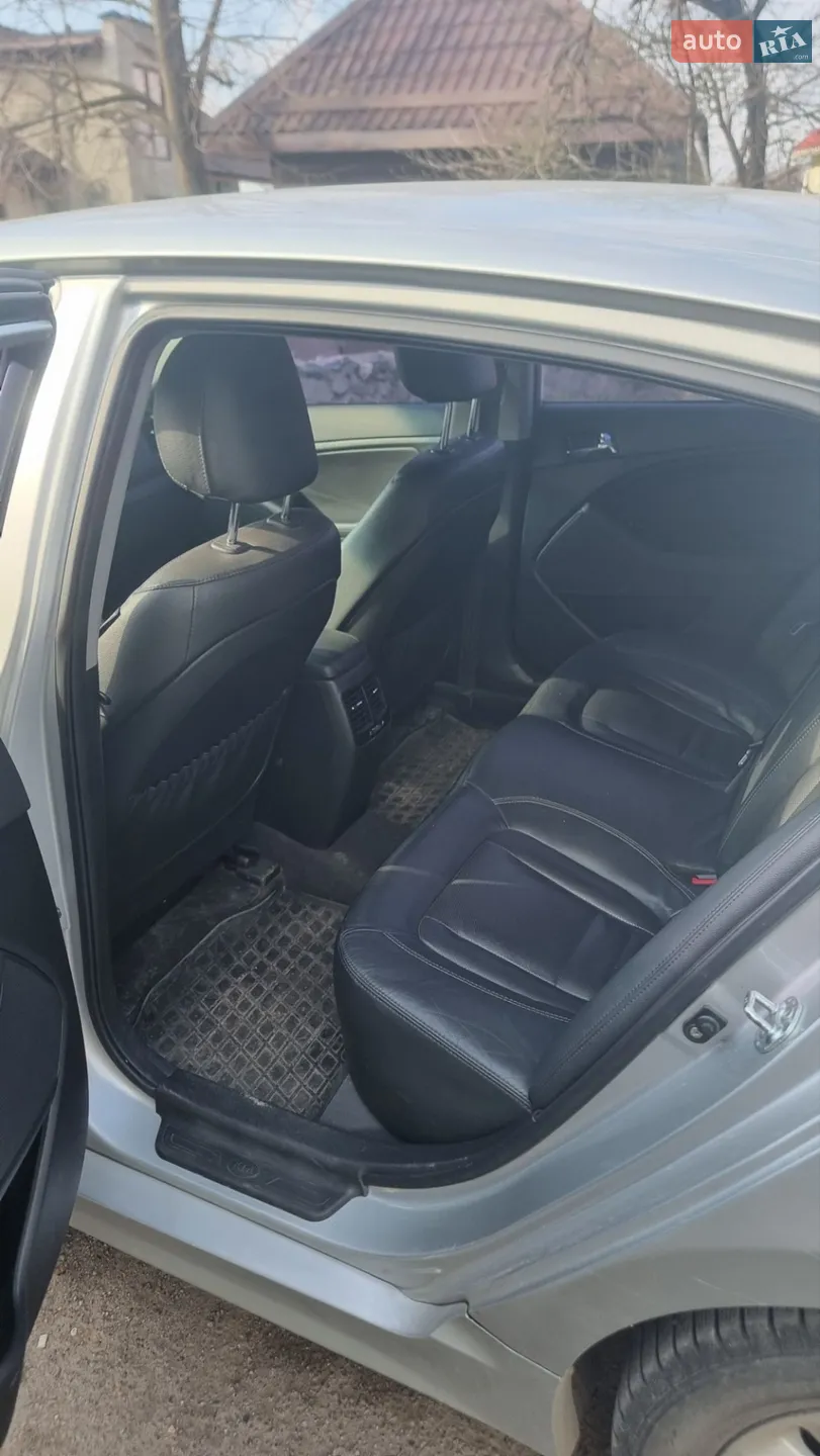 2012 Kia K5 - мініатюра 7