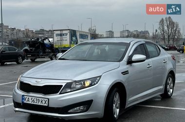 Седан Kia K5 2013 в Киеве
