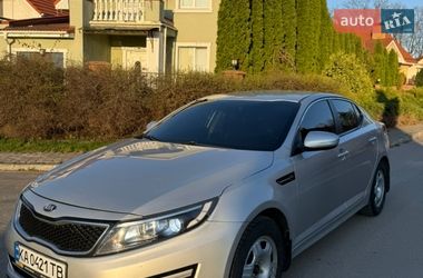 Седан Kia K5 2014 в Києві