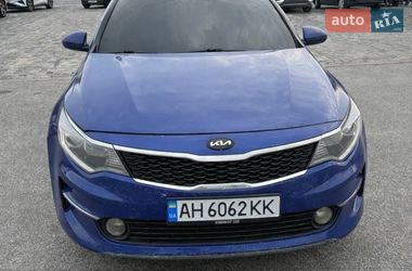 Седан Kia K5 2016 в Харькове