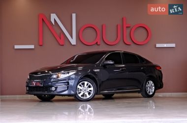 Седан Kia K5 2016 в Одессе