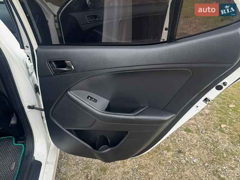 Kia K5 2015 VIN KNAGN418BGA614838 фото оголошення 11 з 55