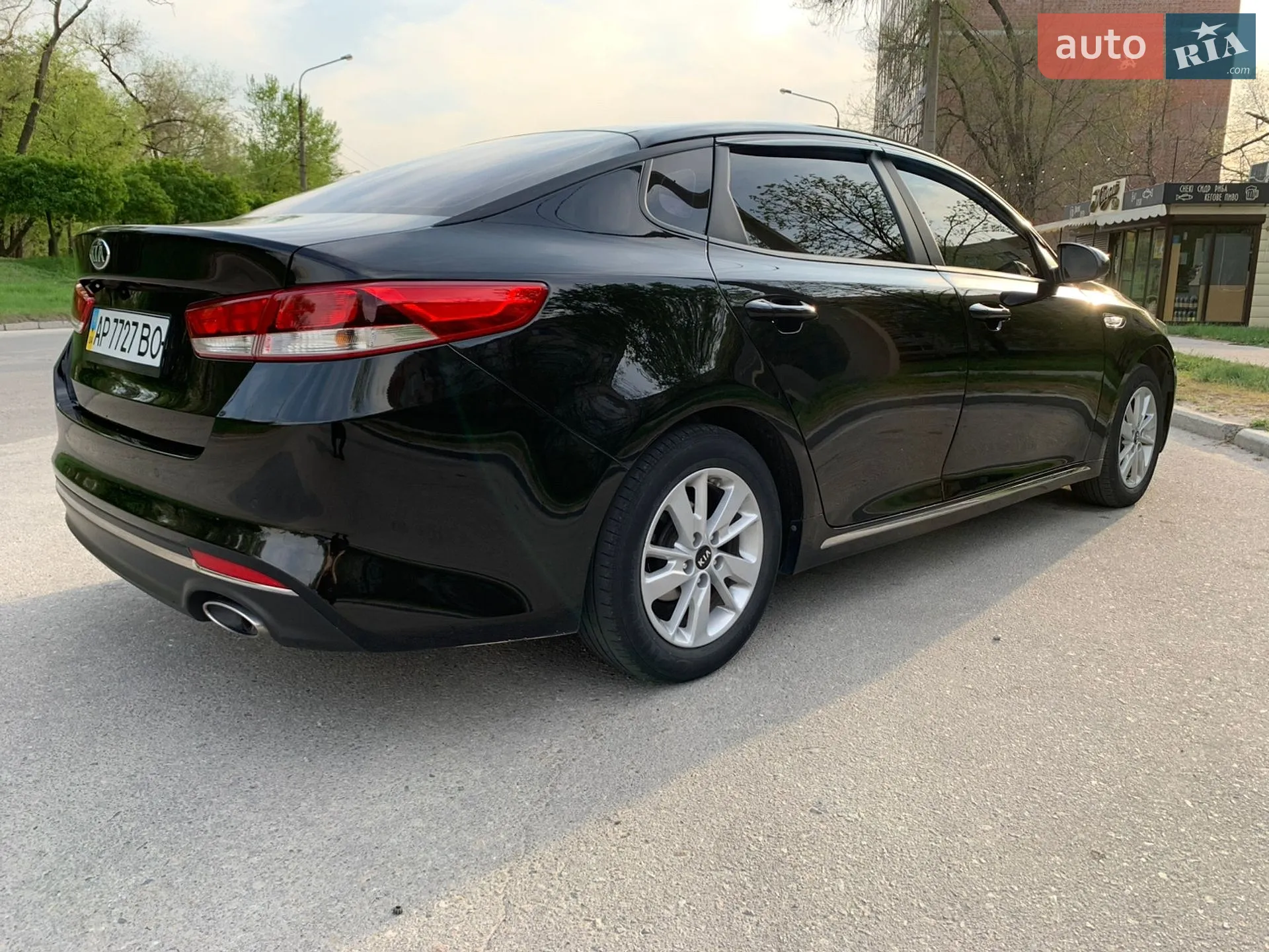 2015 Kia K5 - мініатюра 5