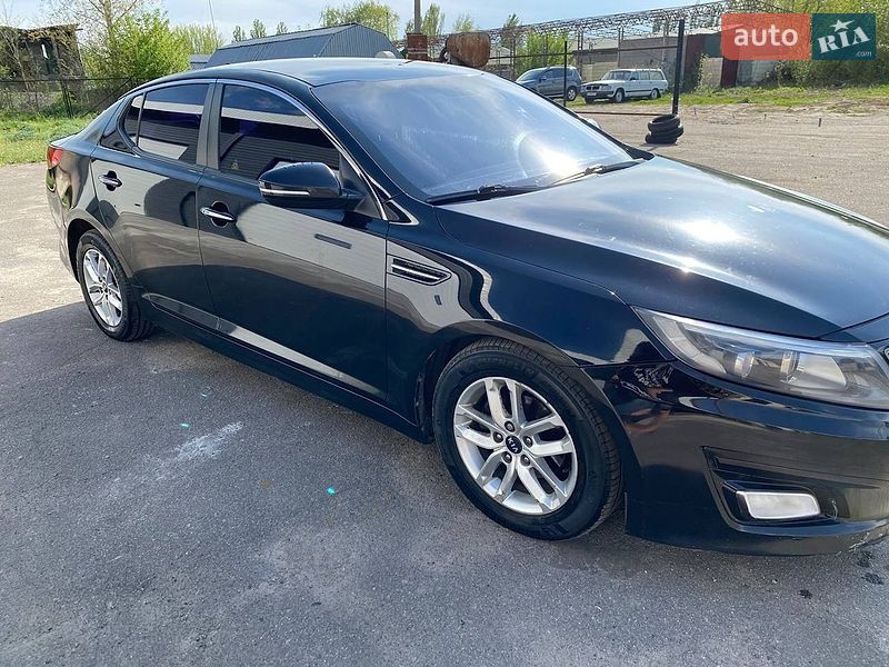 Седан Kia K5 2013 в Переяславе