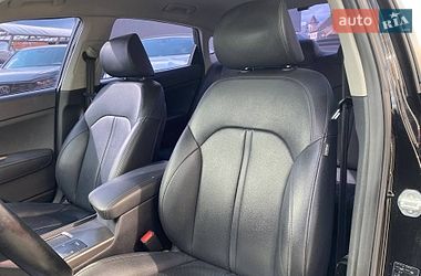 Седан Kia K5 2018 в Львове