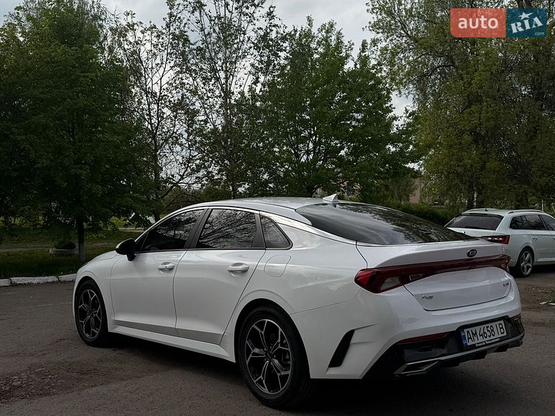 Седан Kia K5 2021 в Житомирі