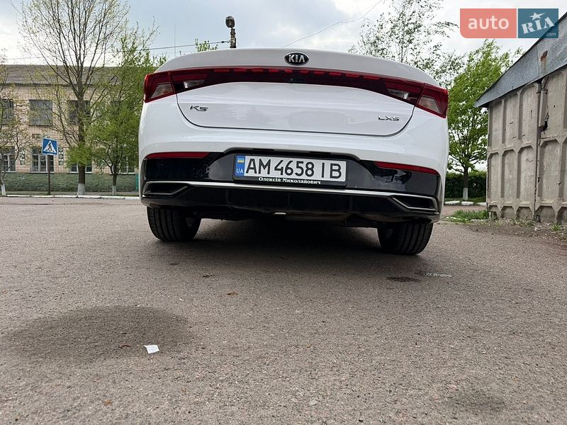 Седан Kia K5 2021 в Житомирі