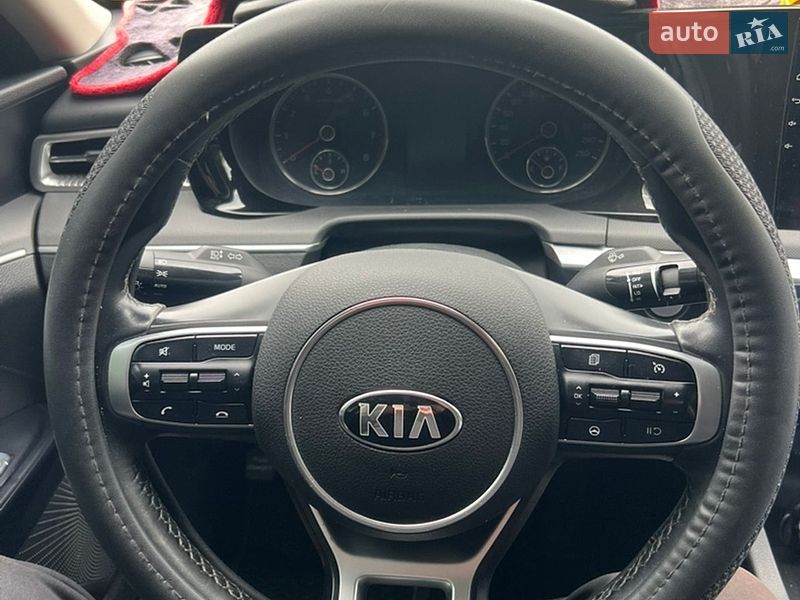 Седан Kia K5 2020 в Івано-Франківську