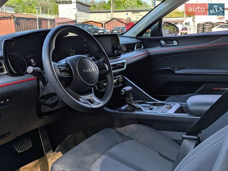 Седан Kia K5 2022 в Києві