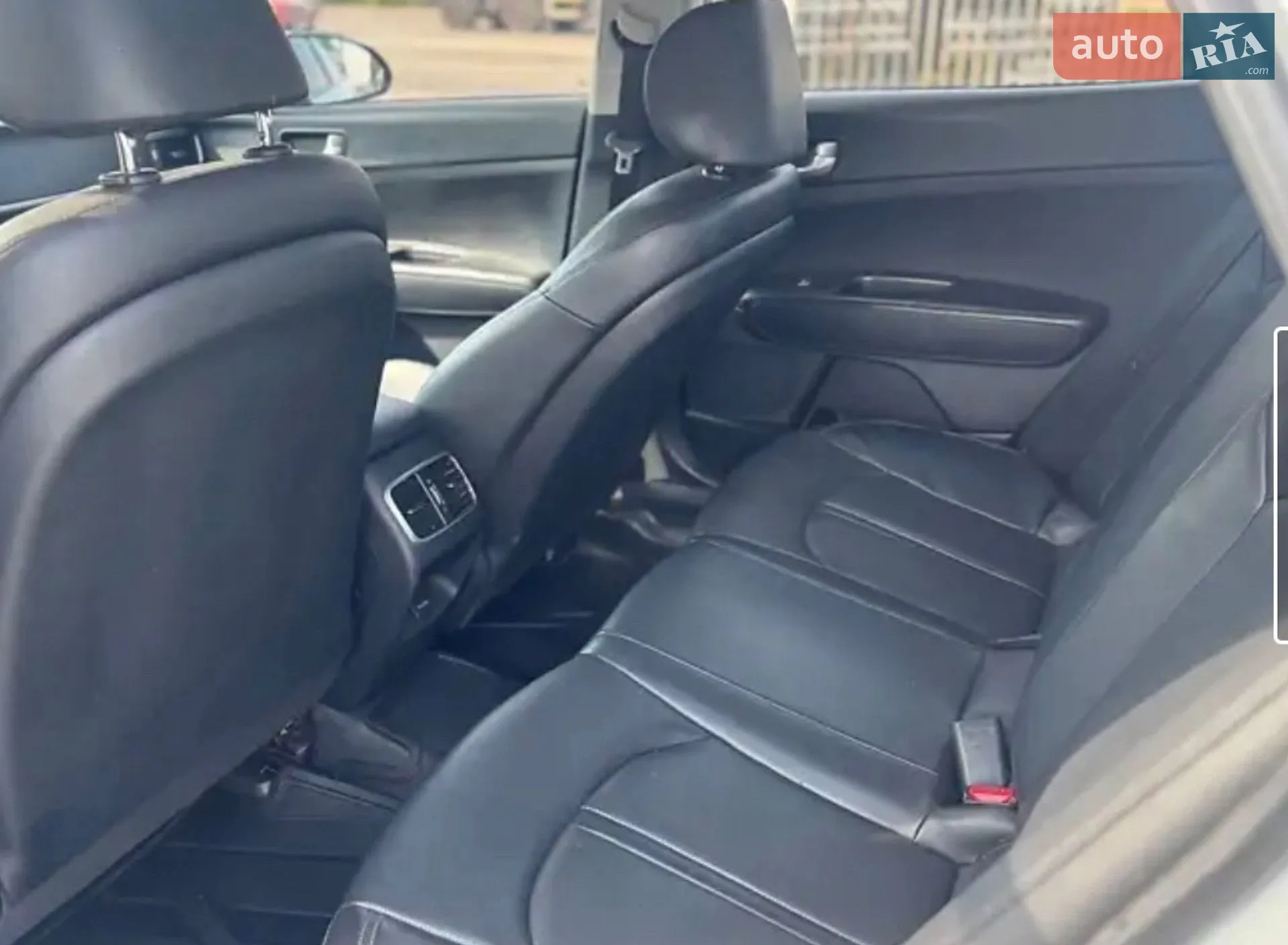 2015 Kia K5 - фото 1