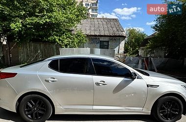 Седан Kia K5 2013 в Киеве